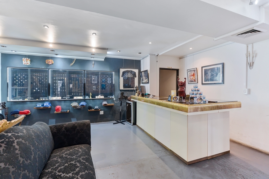 5 Bedroom Property for Sale in Oranjezicht Western Cape